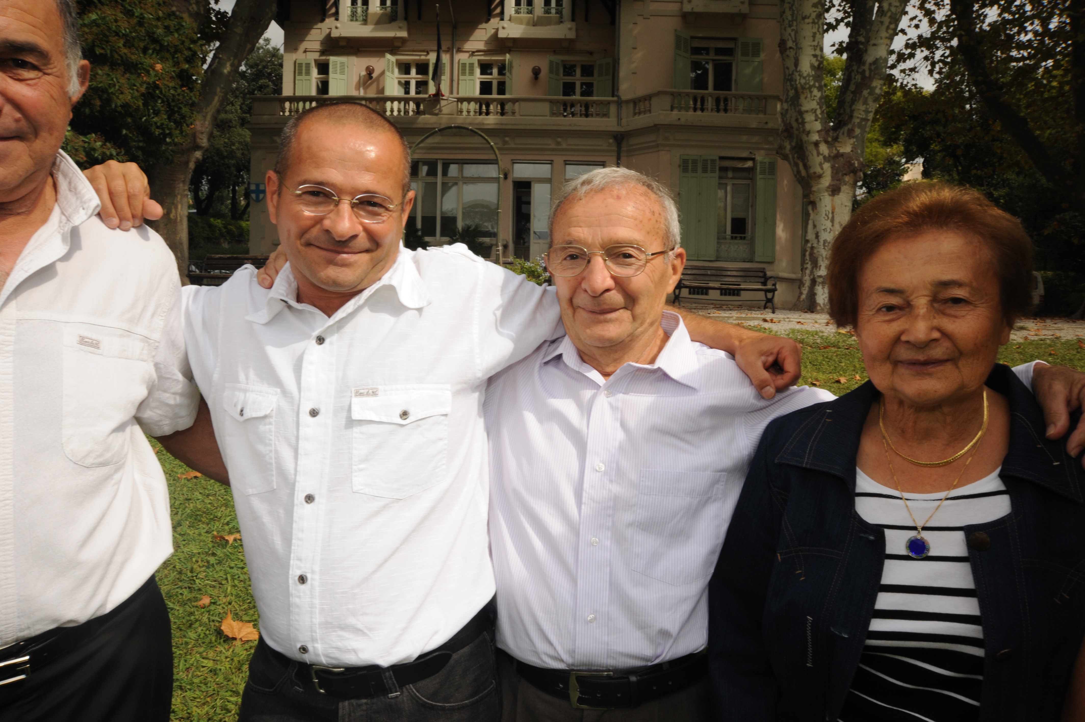 Free HTML5 Bootstrap Template by FreeHTML5.co